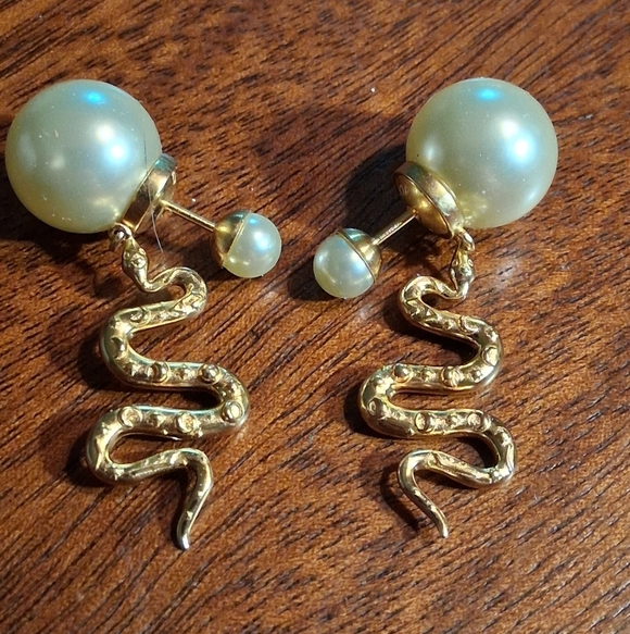 Christian Dior Gold Snake Pearl Earrings - Picture 2 of 7